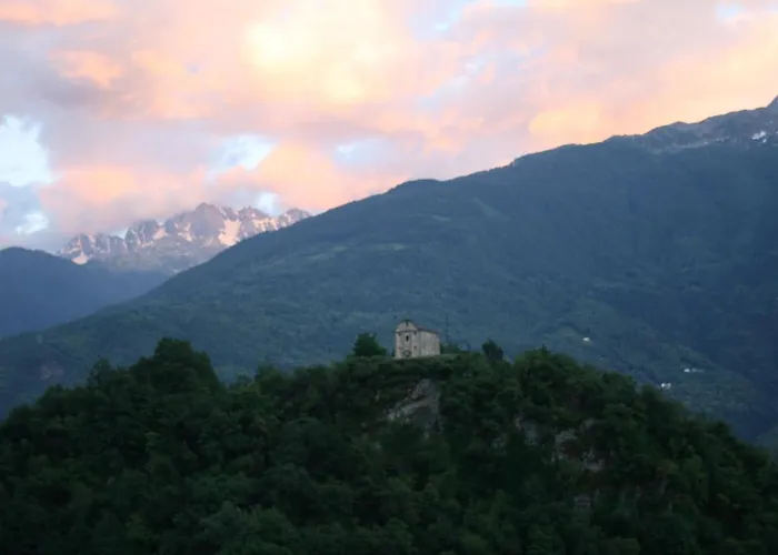 Panzió Una Casa Tra Gli Alberi Tresivio