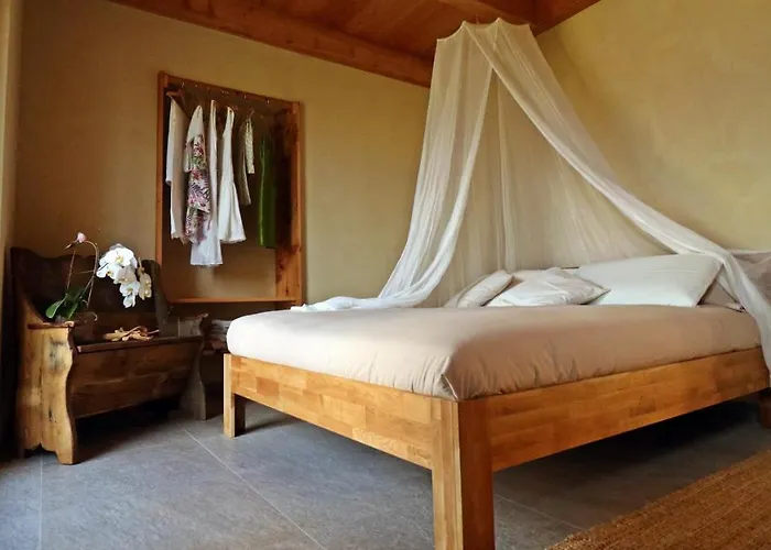 Una Casa Tra Gli Alberi Panzió *